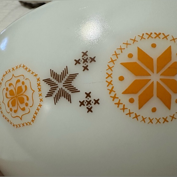 Vintage Pyrex Town & Country 444 (4 Qt.) Cinderella Mixing Bowl Orange & Brown - Picture 8 of 13